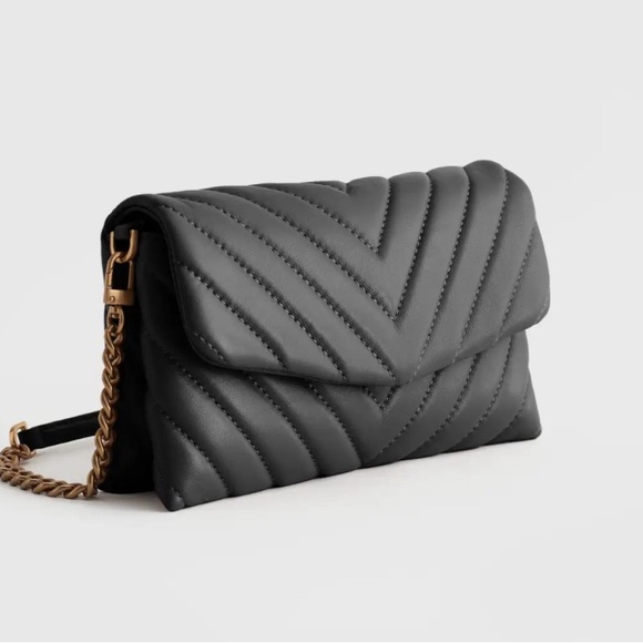 Quince Handbags - Quince brand New Italian Leather Quilted Wallet Crossbody / Black-Gold